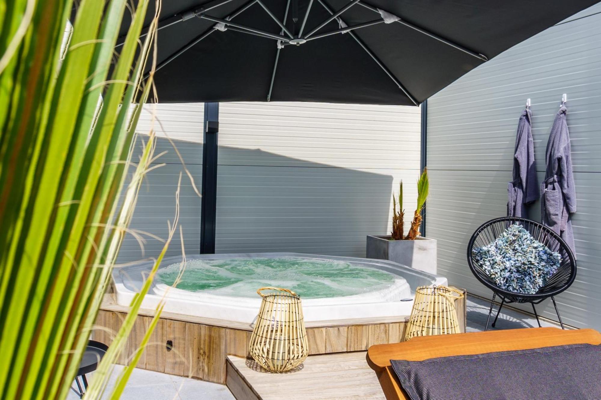 Villa Cecha B&B &Wellness 奥斯滕德 外观 照片